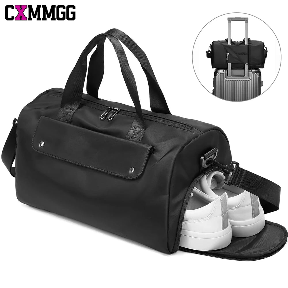 Gym duffle bag with shoe and wet compartments - image 1
